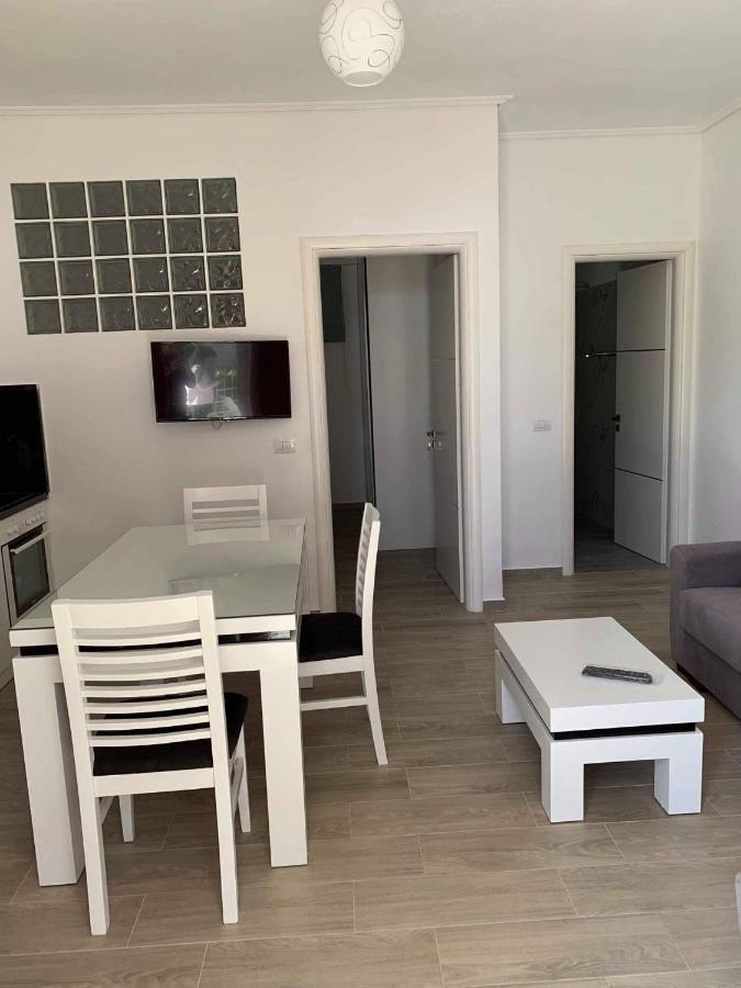 Villa Kristiana Sarandë 外观 照片